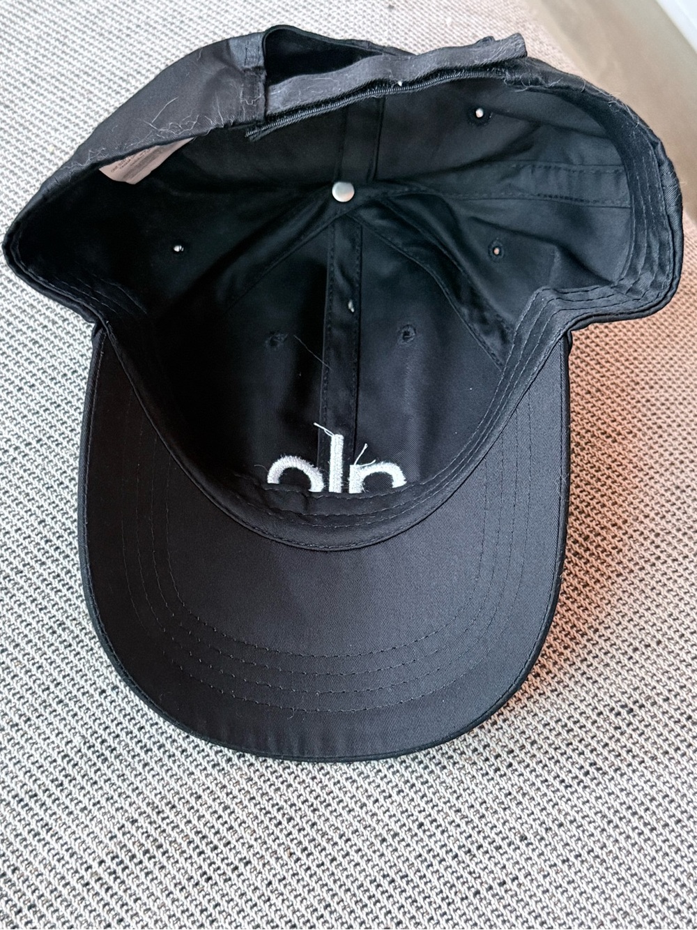 Alo Black Off Duty Cap - Picture 2 of 3